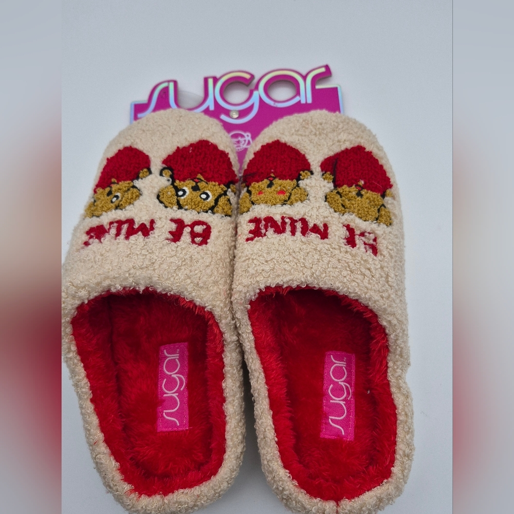 Sugar Women's Cream and Red Valentine's Slippers New Size 9/10